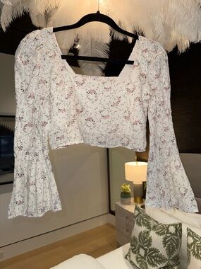 Women's White Floral Square-Neck Puff Sleeve Top